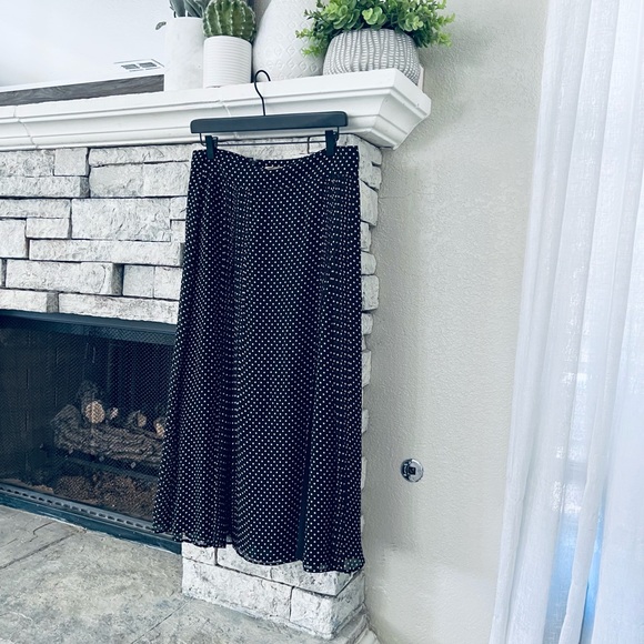 BURBERRY Silk Midi Length Skirt Size M | US 8 - Picture 6 of 15